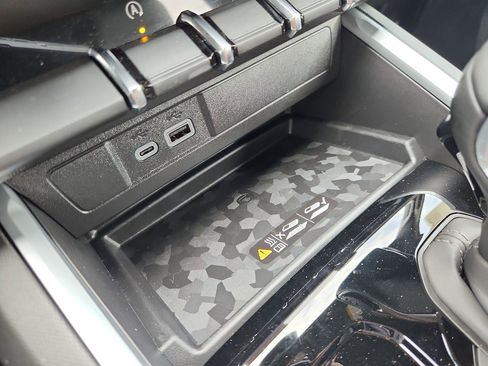 New 2025 Chevrolet Colorado LT w/ LT Convenience Package image 39