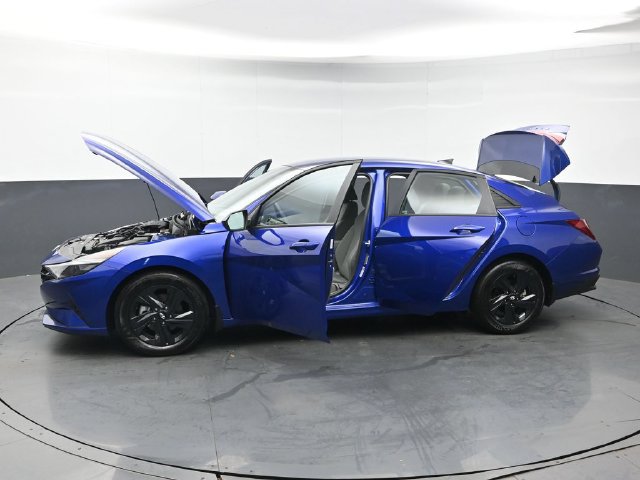 Used 2023 Hyundai Elantra SEL FWD image 40