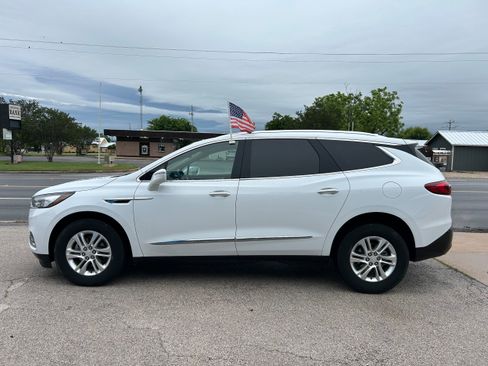 Used 2019 Buick Enclave Essence FWD image 3
