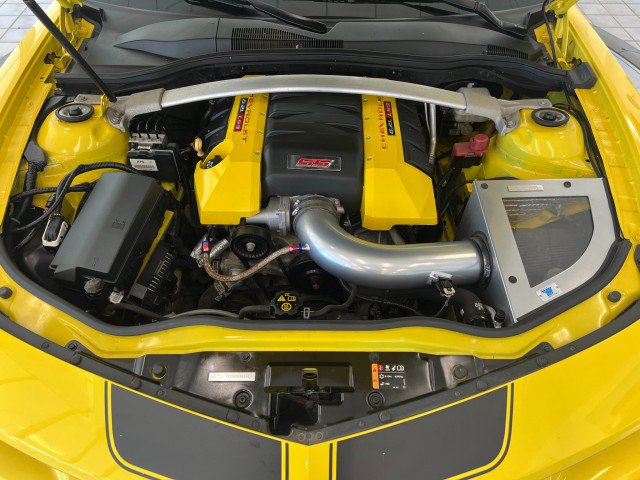 Used 2015 Chevrolet Camaro SS w/ RS Package RWD image 30
