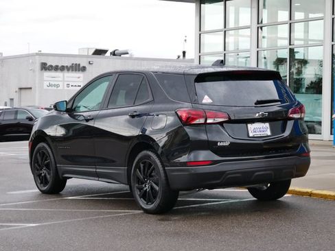 Used 2024 Chevrolet Equinox LS w/ LS Convenience Package AWD/4WD image 5