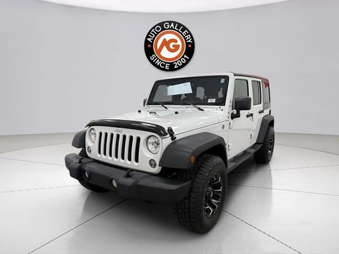 Used 2018 Jeep Wrangler Unlimited Sport S AWD/4WD image 8