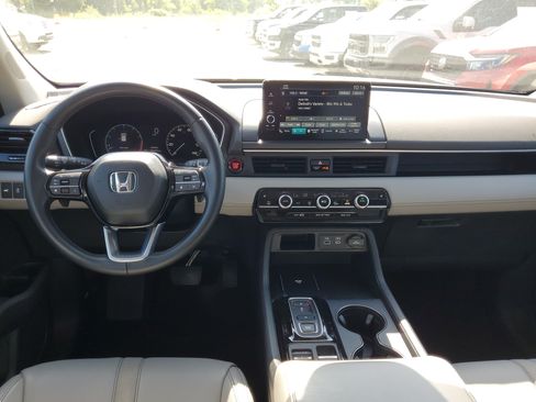 Certified 2023 Honda Pilot EX-L image 17