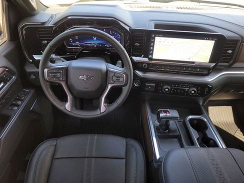 Used 2025 Chevrolet Silverado 1500 High Country w/ Midnight Edition image 11