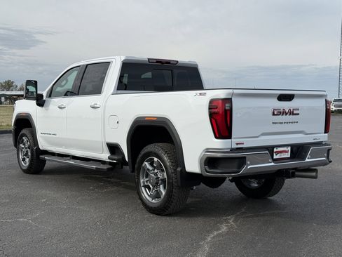New 2026 GMC Sierra 3500 SLT w/ SLT Premium Package image 5