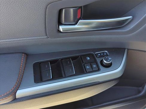 Used 2024 Toyota Sienna XSE w/ XSE Premium Package image 8