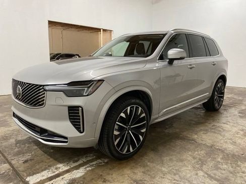 Used 2025 Volvo XC90 B6 Plus AWD/4WD image 1