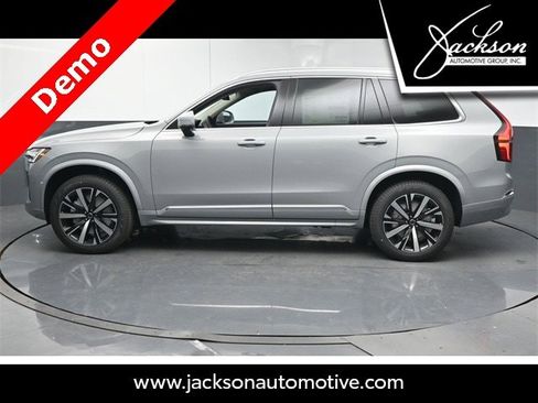 New 2025 Volvo XC90 B5 Core w/ Protection Package image 5
