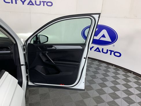 Used 2023 Volkswagen Tiguan S FWD image 39