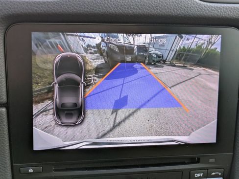 Used 2021 Porsche 718 Boxster image 18