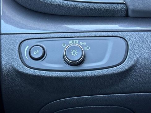 Used 2022 Buick Encore Preferred w/ Safety Package AWD/4WD image 42