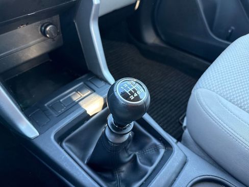 Used 2017 Subaru Forester 2.5i image 26