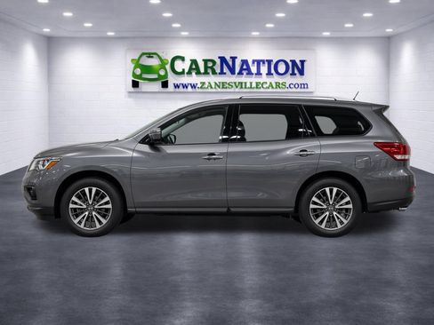 Used 2017 Nissan Pathfinder SL w/ SL Premium Package AWD/4WD image 2