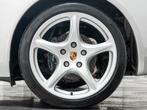 Used 2005 Porsche 911 Carrera RWD image 11