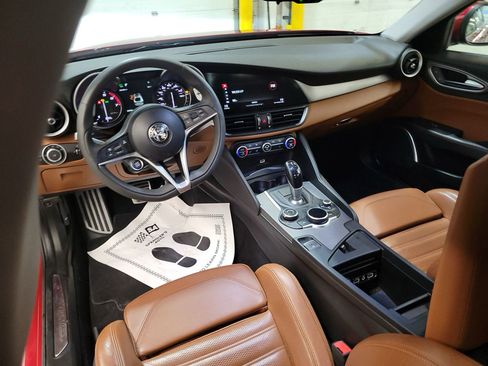 Used 2018 Alfa Romeo Giulia Ti Sport w/ Quick Order Package 22S Sport image 6