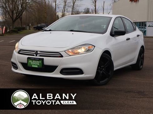 Used 2016 Dodge Dart SE image 1