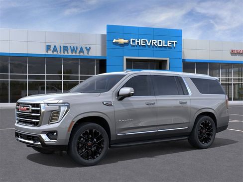 New 2026 GMC Yukon XL Elevation w/ LPO, Floor Liner Package image 3