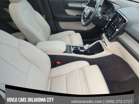 Used 2026 Volvo XC40 B5 Plus w/ Protection Package Premier AWD/4WD image 12