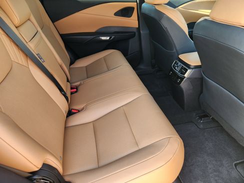 Used 2025 Lexus RX 350 FWD image 38