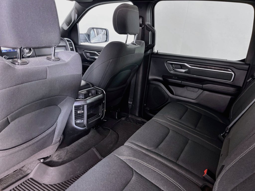 Used 2023 RAM 1500 Big Horn AWD/4WD image 32