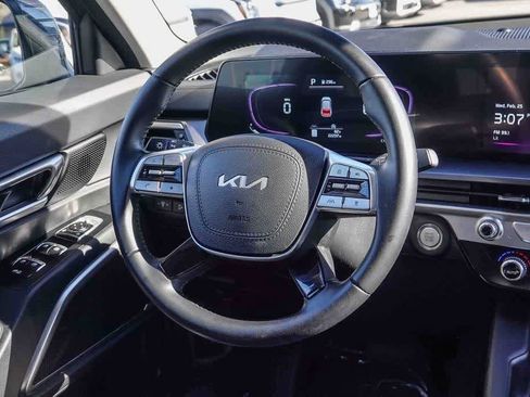 Certified 2024 Kia Telluride LX image 14