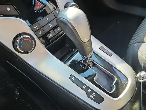 Used 2014 Chevrolet Cruze LT w/ Technology Package FWD image 14