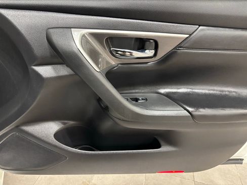 Used 2013 Nissan Altima 2.5 SL image 16