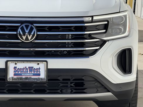 New 2026 Volkswagen Atlas SE image 8