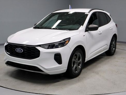 Certified 2023 Ford Escape ST-Line image 6