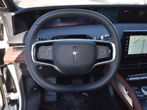 New 2026 Lincoln Nautilus Reserve w/ Jet Appearance Package image 22