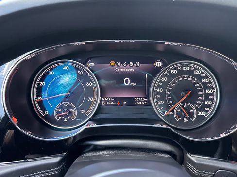 Used 2020 Bentley Bentayga Speed AWD/4WD image 32