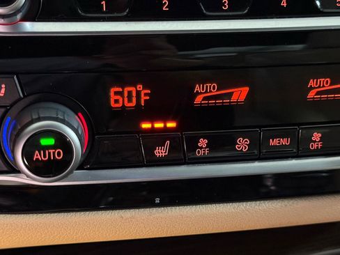 Used 2018 BMW 530i RWD image 19