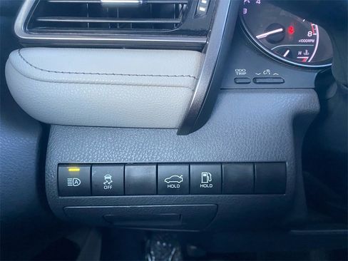 Used 2024 Toyota Camry SE w/ Convenience Package image 15