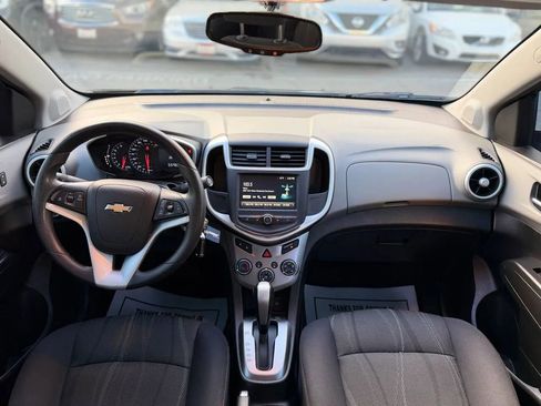 Used 2017 Chevrolet Sonic LT image 31