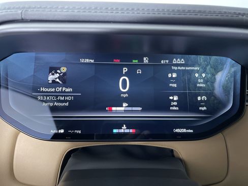 Used 2023 Land Rover Range Rover Sport SE image 17