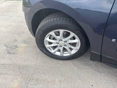 Used 2018 Chevrolet Equinox LT AWD/4WD image 25