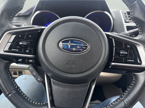 Used 2018 Subaru Outback 2.5i Limited image 23