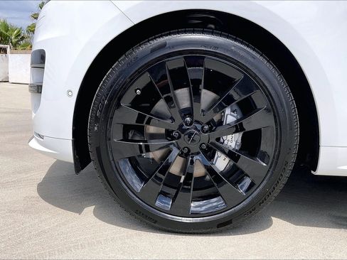 New 2026 Land Rover Range Rover Sport Dynamic SE AWD/4WD image 21