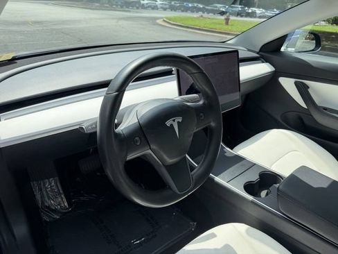 Used 2018 Tesla Model 3 Mid Range RWD image 12