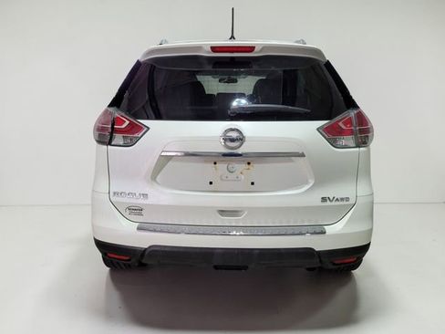 Used 2016 Nissan Rogue SV image 18