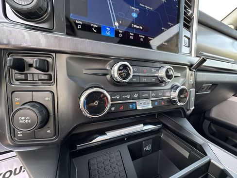 New 2025 Ford F250 Platinum image 19