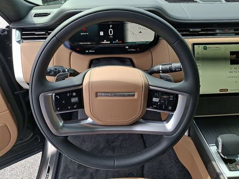 New 2026 Land Rover Range Rover Long Wheelbase SE AWD/4WD image 11