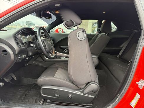 Used 2020 Dodge Challenger SXT image 22