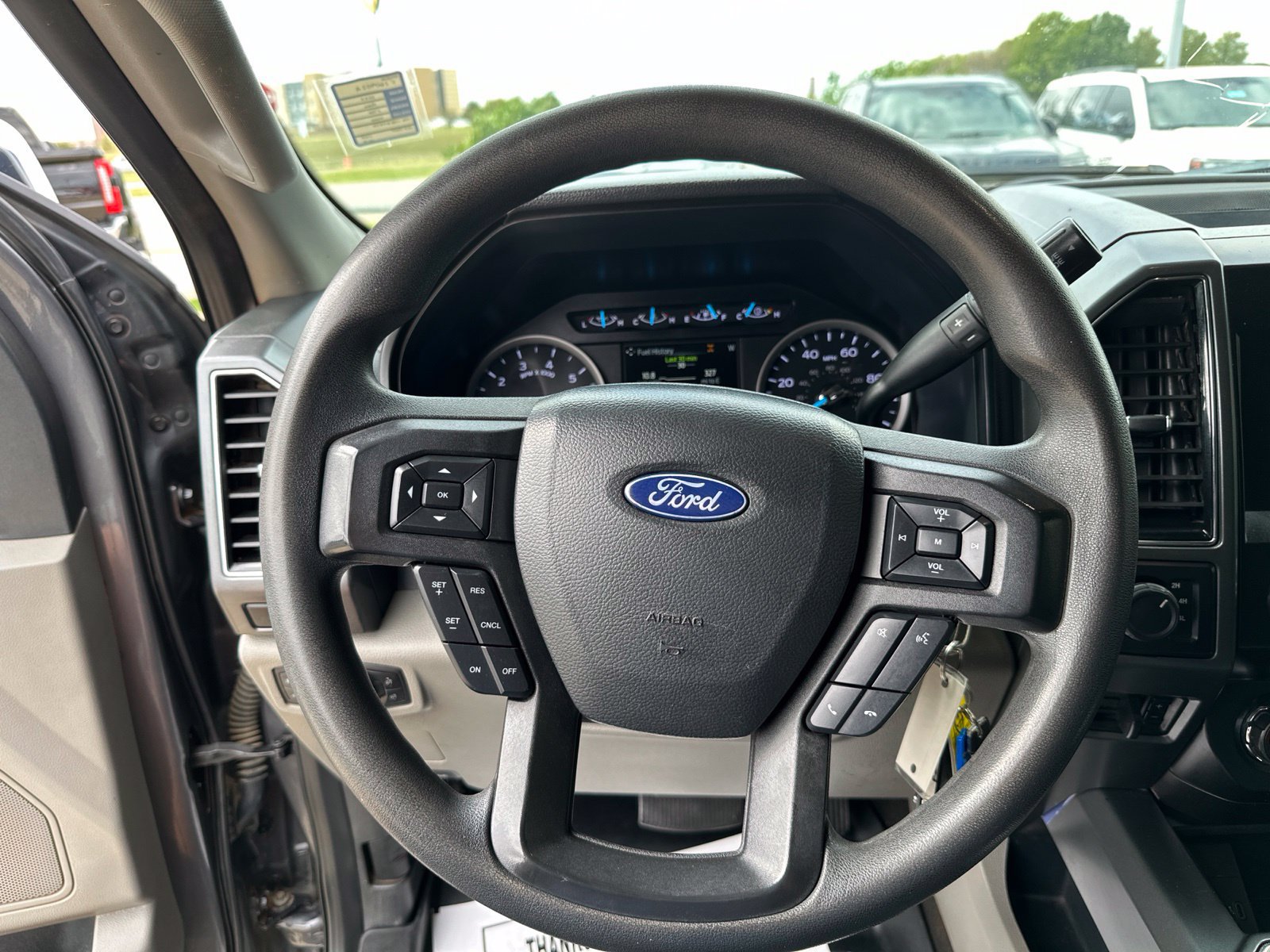 Used 2022 Ford F250 XLT w/ XLT Premium Package AWD/4WD image 19