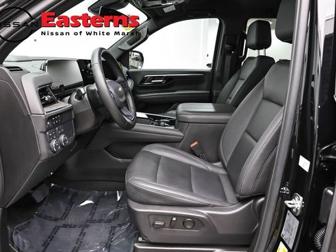 Used 2025 Chevrolet Tahoe LT AWD/4WD image 14