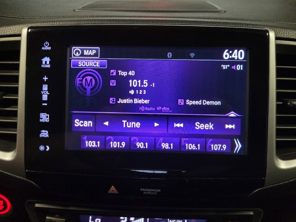 Used 2017 Honda Pilot Elite image 25