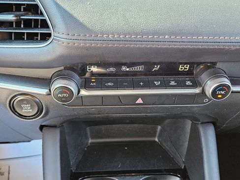 Used 2024 MAZDA MAZDA3 s image 19