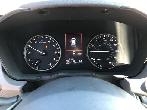 Used 2025 Subaru Crosstrek 2.5i Sport AWD/4WD image 18