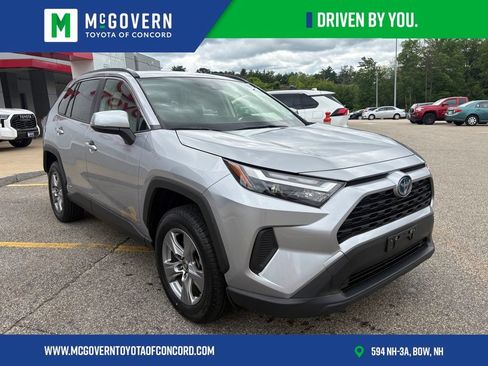 Used 2023 Toyota RAV4 XLE w/ Convenience Package AWD/4WD image 7