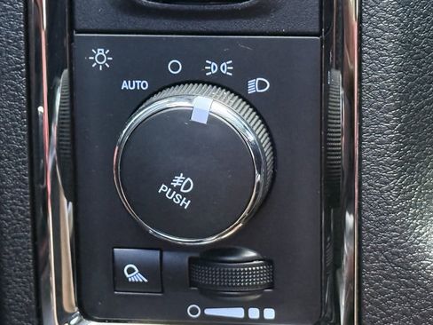 Used 2017 RAM 1500 Sport w/ Convenience Group image 16